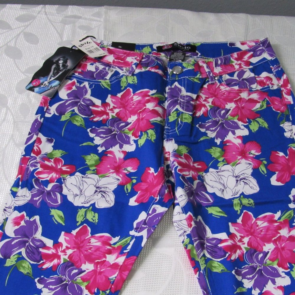 Floral Jeans - Picture 5 of 6